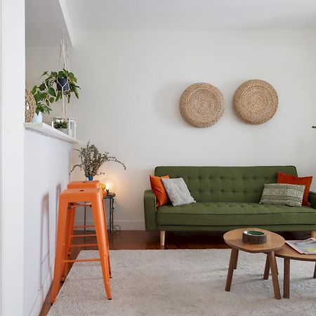 Historical Gem In Santa Catarina Apartment Lisbon Luaran gambar