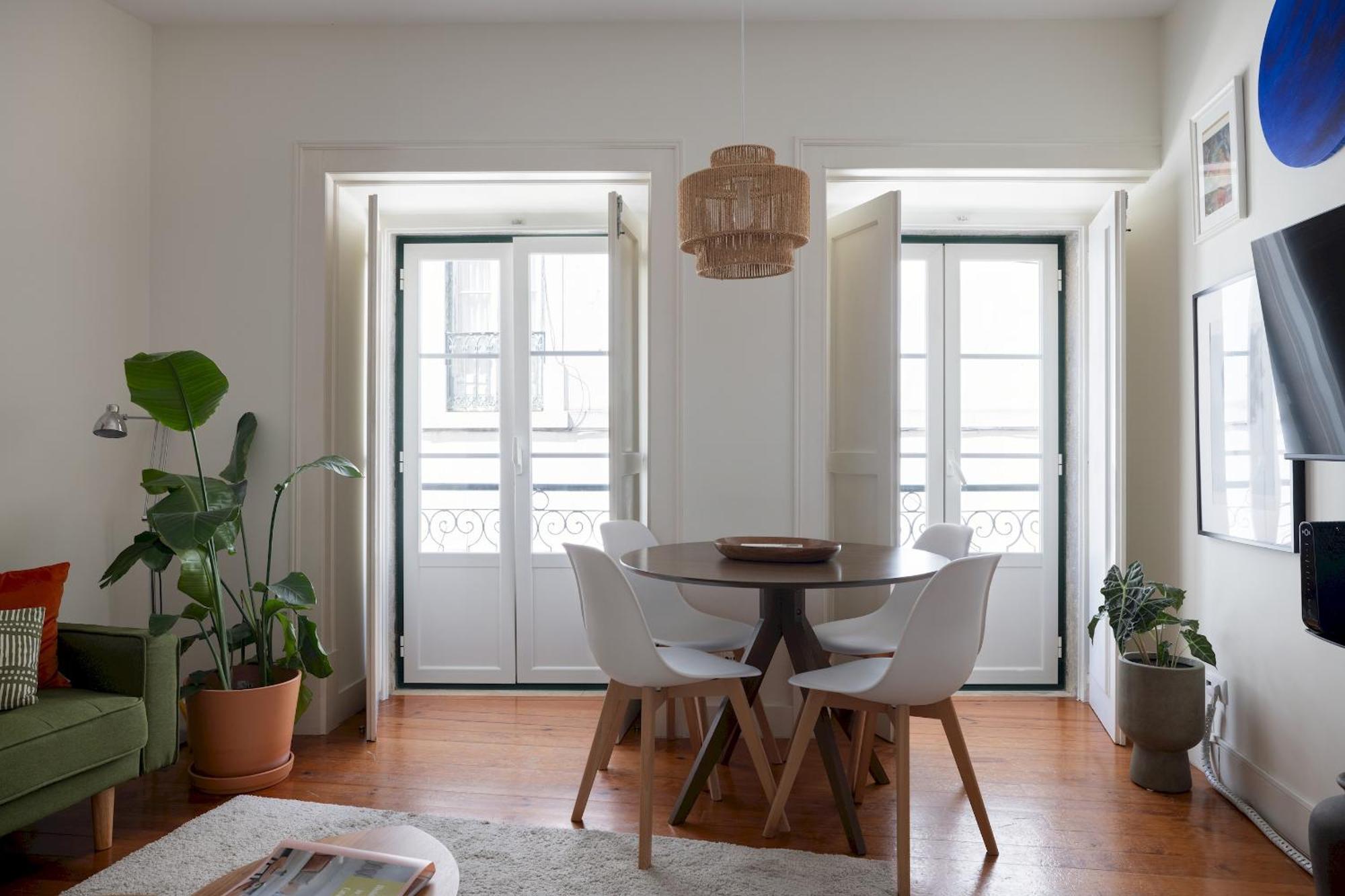 Historical Gem In Santa Catarina Apartment Lisbon Luaran gambar